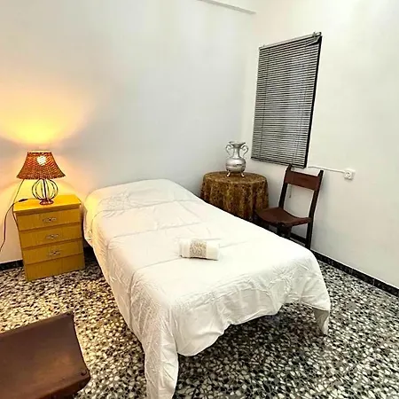 Guest house Piso Compartido Delyrent Cobatillas Ubeda (Andalucia)