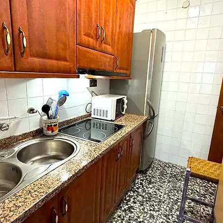 Piso Compartido Delyrent Cobatillas Guest house